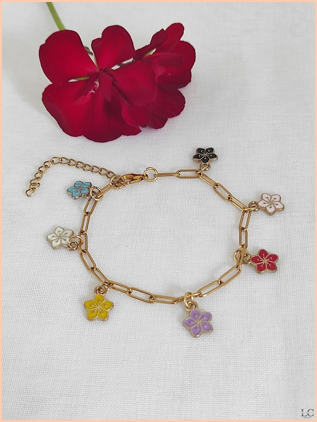 Bracelet chaîne rectangle avec fleurs