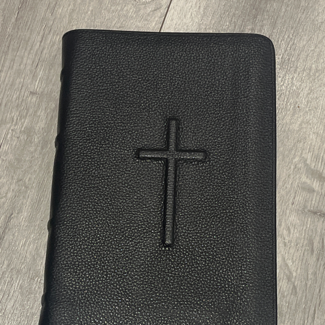 Biblia mare, neagra bizonata, piele 