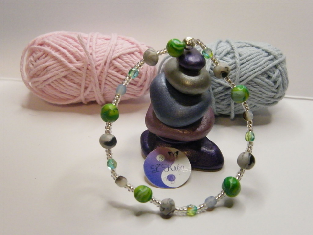 Perles Vert/Blanc et Blanc/Noir/Marron