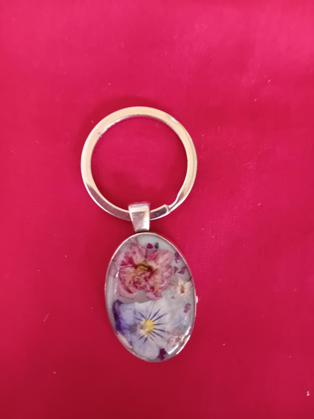 040 - Pink / blue keyring - Nature inspiration