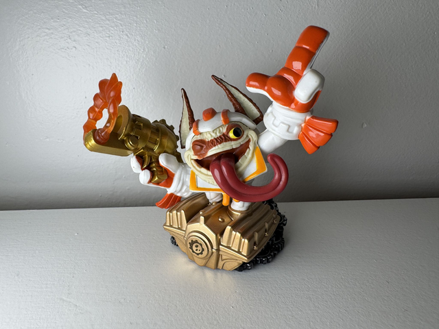Double Dare Trigger Happy - Tech - Skylanders - SuperChargers