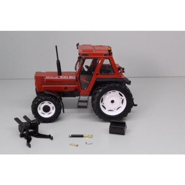 TRACTEUR MINIATURE NEW HOLLAND 100-90 REPLICAGRI
197
