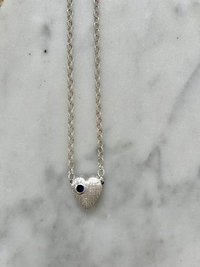 Queen of Hearts Pendant Silver