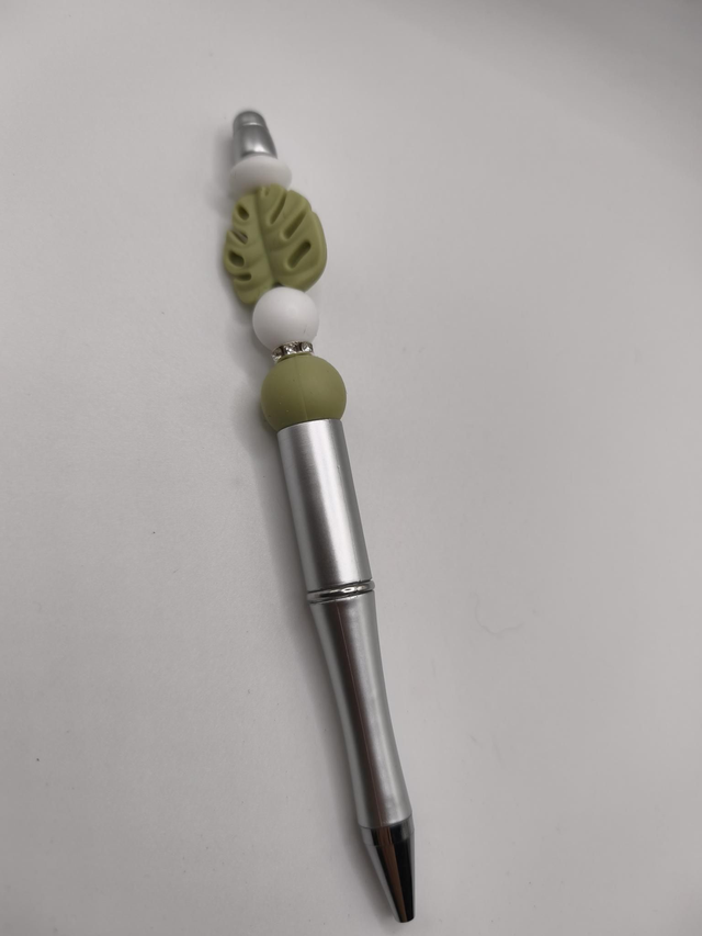 Stylo argenté feuille 🌿