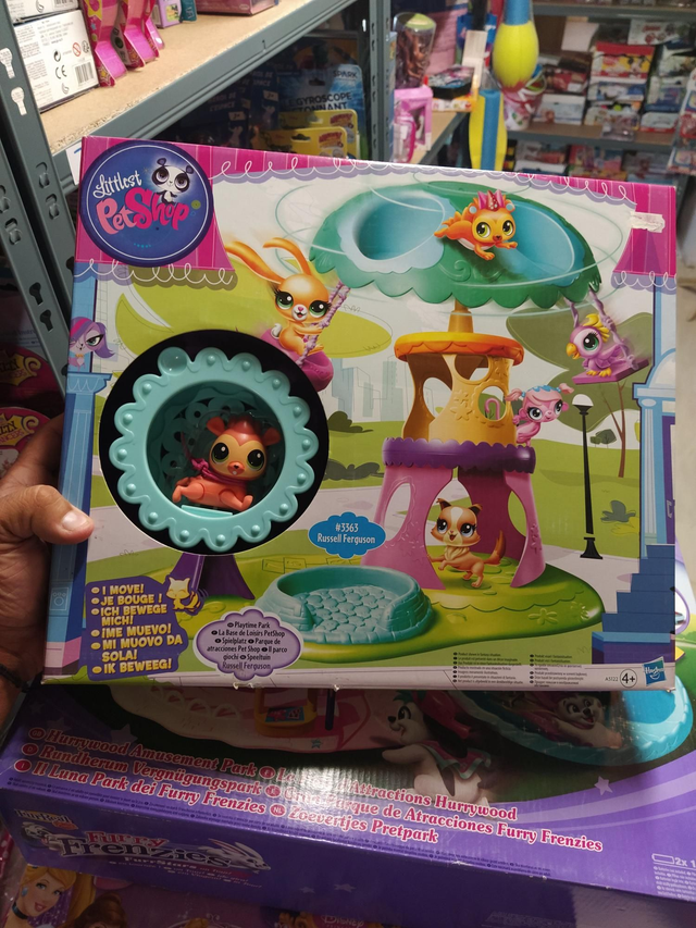 LITTLEST PETSHOP LA BASE DE LOISIRS 