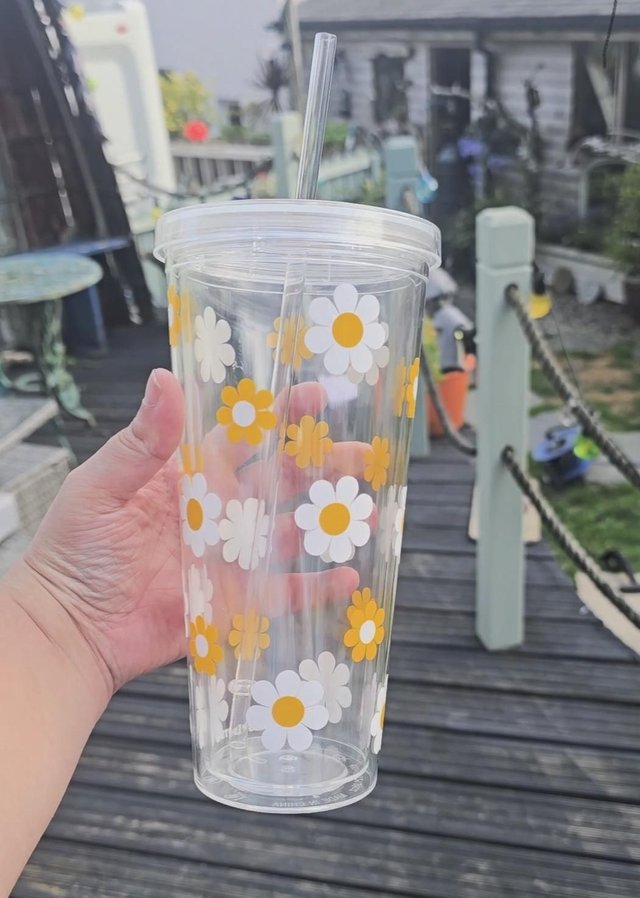 Daisy Cold Cup 🌼