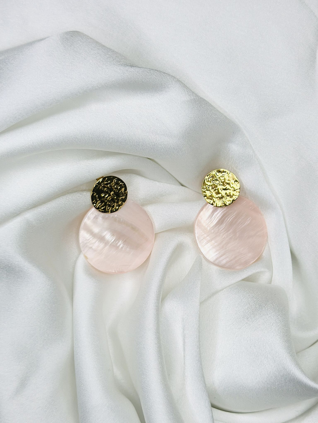 33-Boucles d'oreilles pendantes pierre nacrée