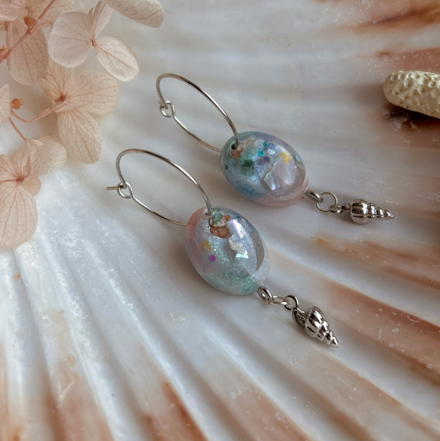 Oval Hoop Earrings with Shell Charms Stainless Steel