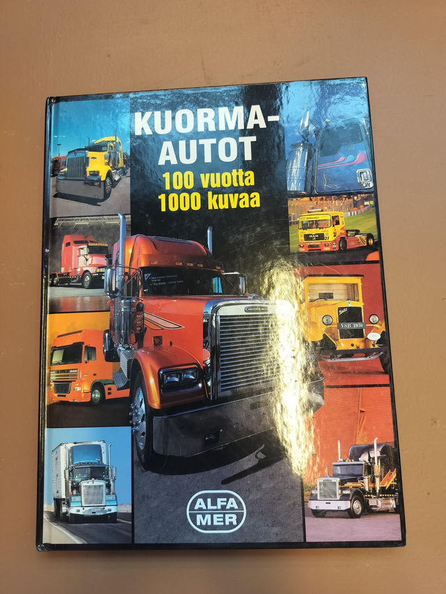 Kuorma-autot kirja #261