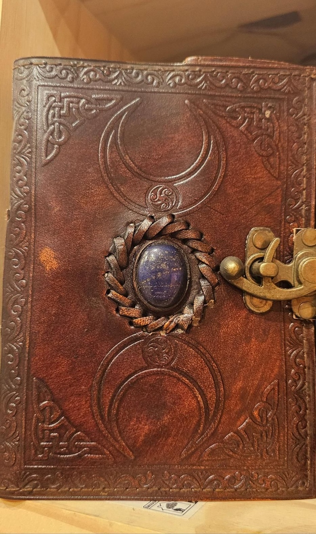Grimoire couverture cuir petit modèle 