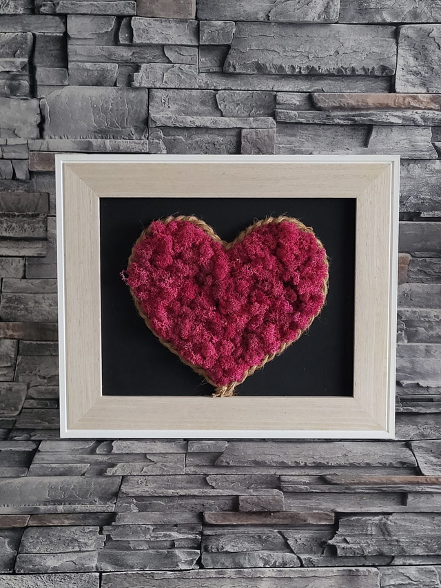 Moss Heart / Purple Moss /