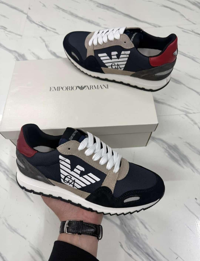 Giorgio Armani azul marino