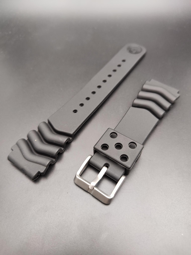 22mm Seiko