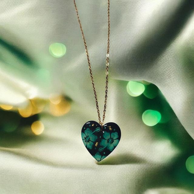 Collier dessiné Flora acier inoxydable vert canard