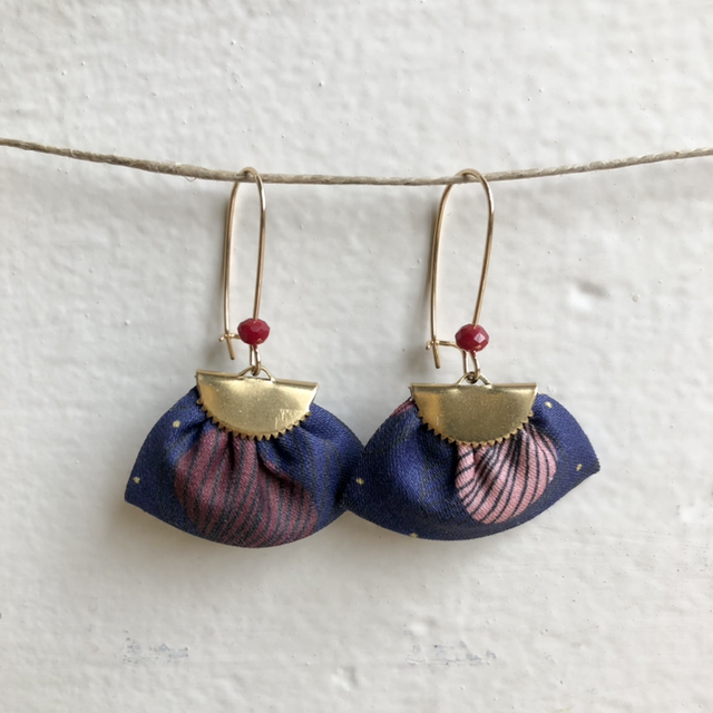 Boucles d'oreilles - DORMEUSES PLUMES - bleu et rouge