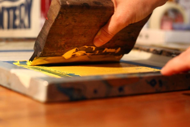 TARGETA REGAL CURS INTERMIG  SERIGRAFIA AMB POP