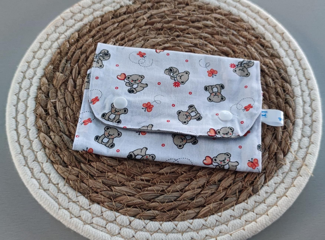 Pochette à barrettes ourson