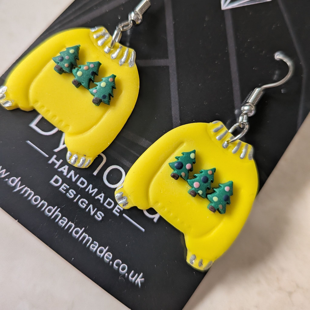  Christmas Sweater - Yellow christmas tree