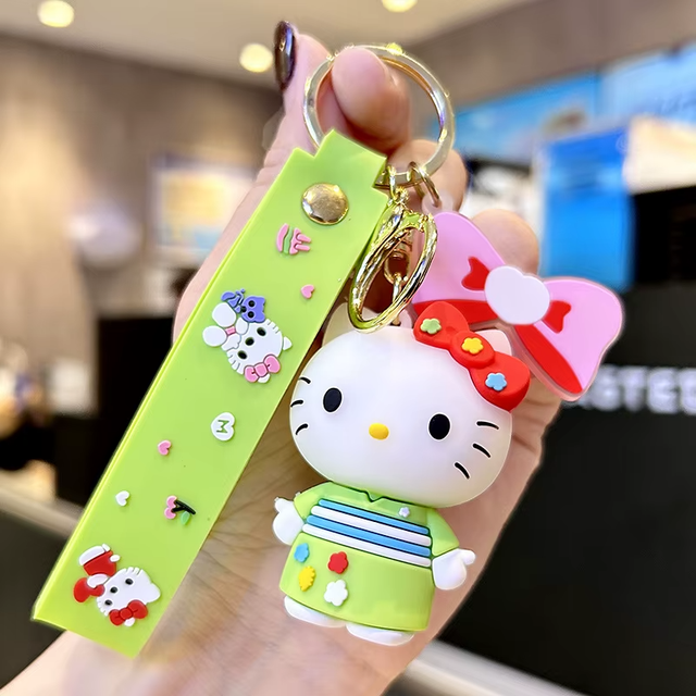 0584 - Hello kitty - in het groen