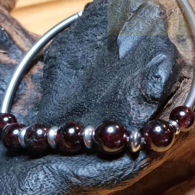 Jumelle Élégante Grenat