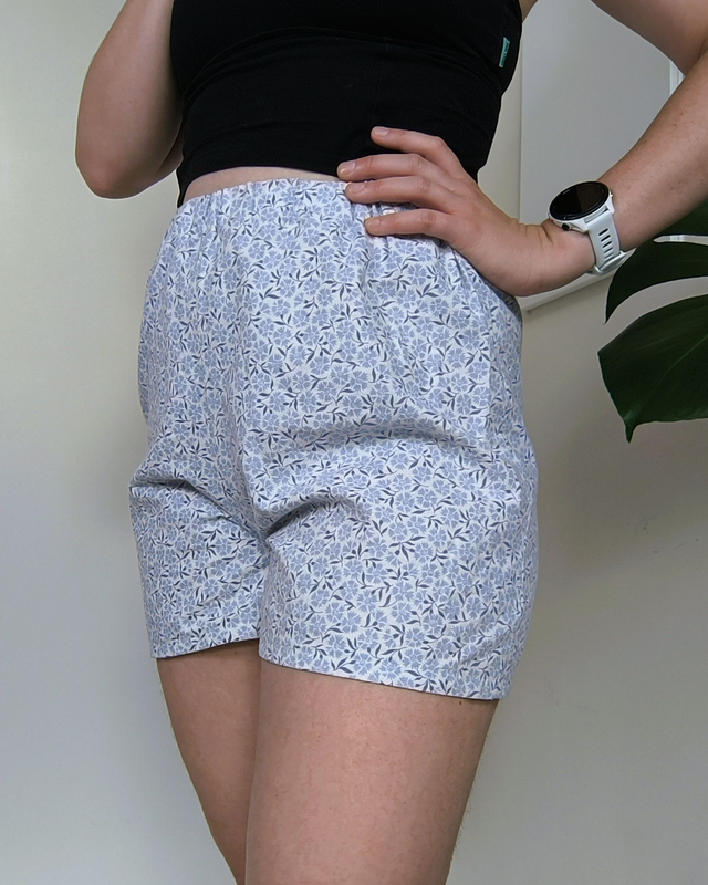 Short upcyclé fleurs bleues - Taille 1