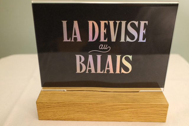 La devise au balais