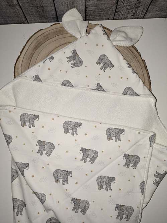 Cape de bain bébé doublée