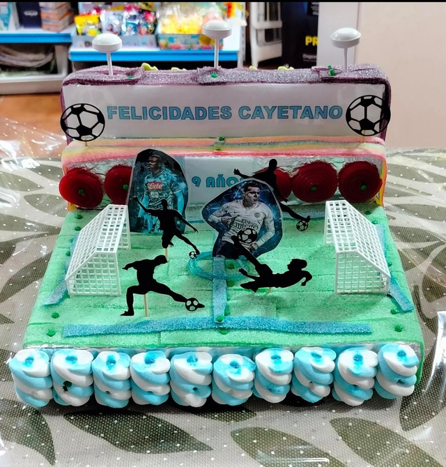 Tarta de Chuches Campo de Fútbol 
