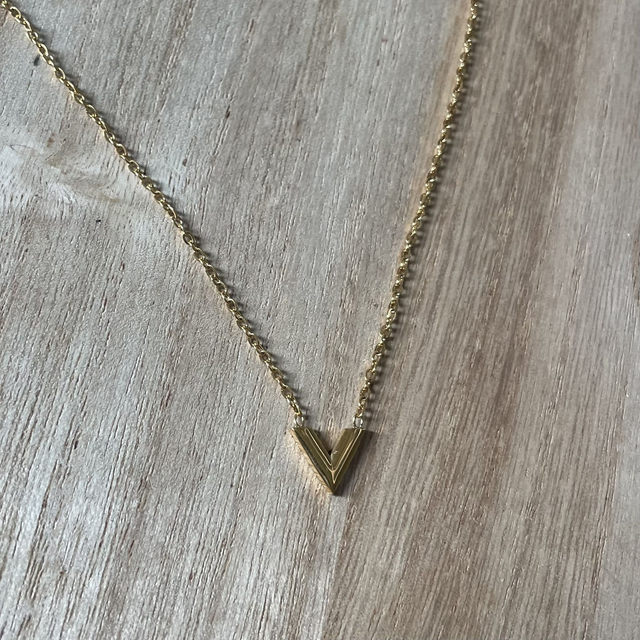 Collier V