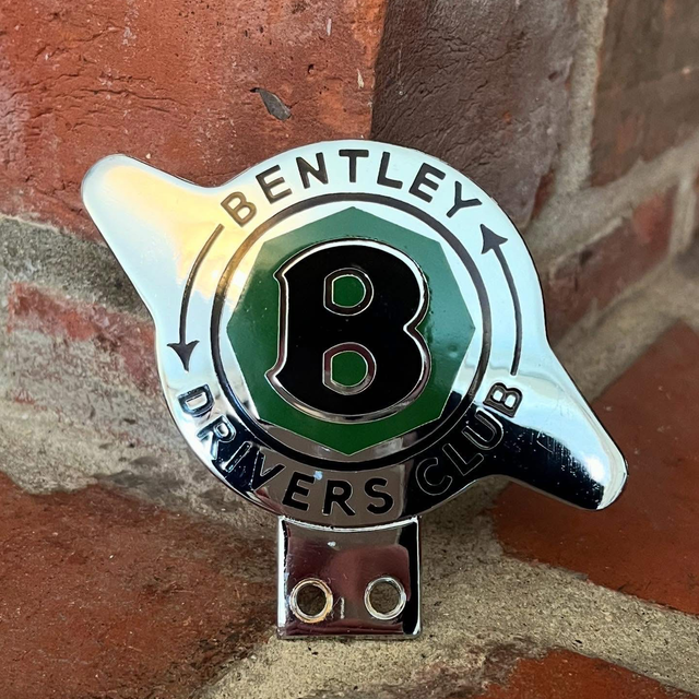 Vintage Bentley Drivers Club Enamel &amp; Chrome Car Badge