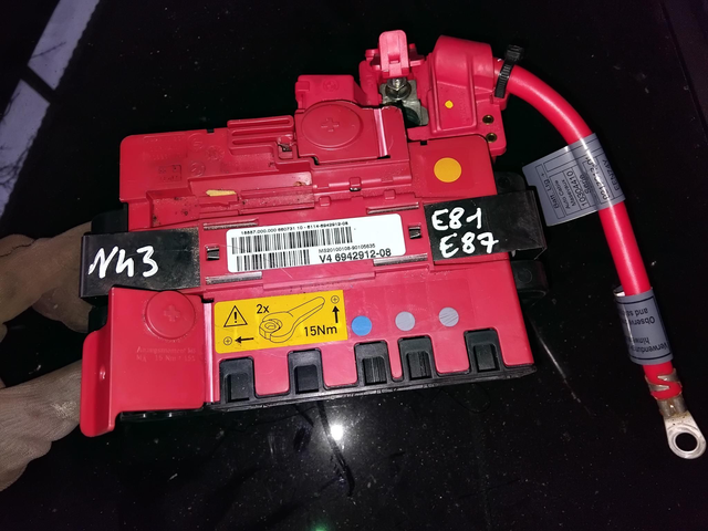 Platine de batterie positive