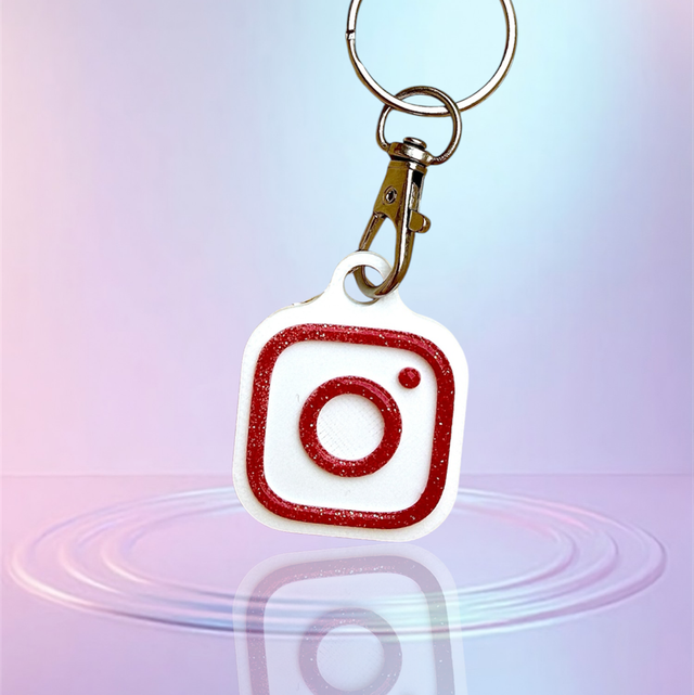 Insta rouge pailletée 