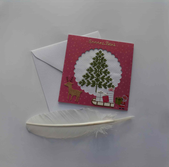 Le sapin brodé des fêtes de fin d&#039;année