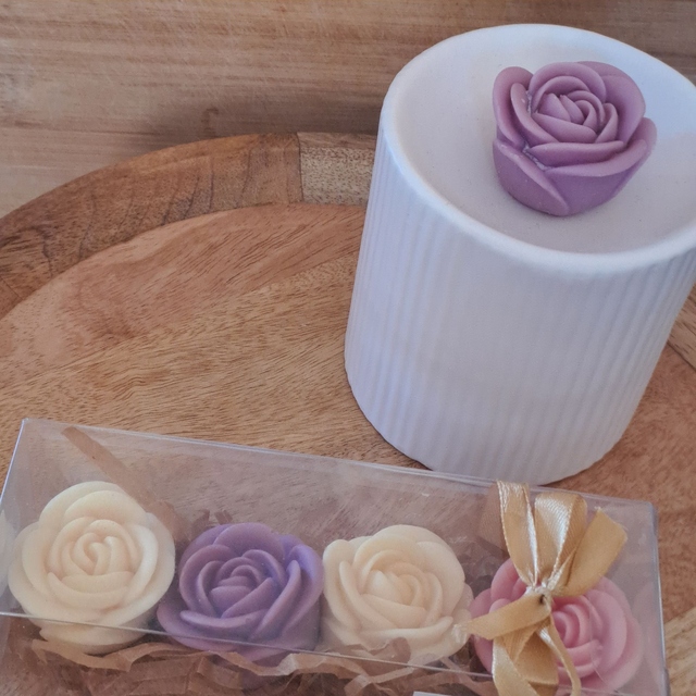 Lot de 4 fondants parfumés forme rose