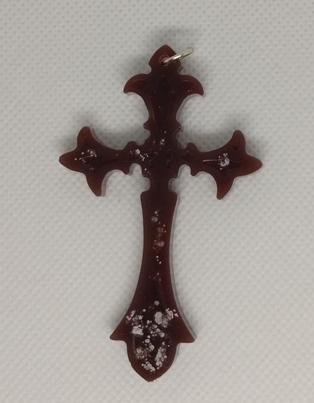 Croix marron et blanche 