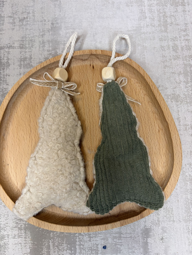 Sapins et étoile de Noël à suspendre – Velours côtelé vert & sherpa écru, nœud en jute