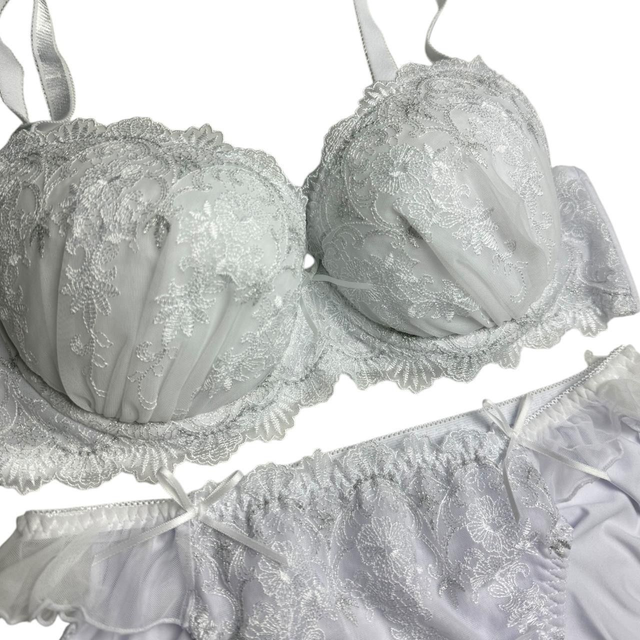 White Princess Japanese Bra + Underwear Set UK 32B, UK 34C