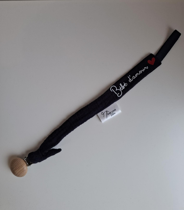 Attache tetine "bébé d'amour"