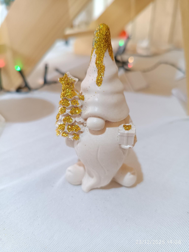 Gnome jesmonite terra cotta