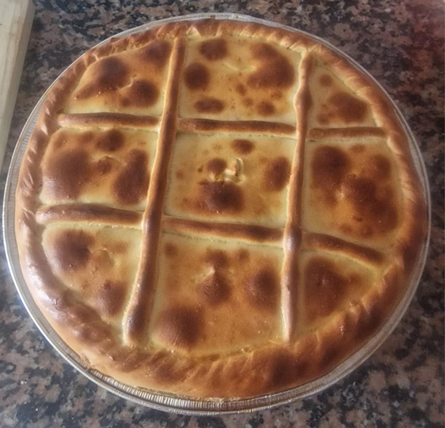 Empanada Artesana de Bacalao con pasas 1250 grs