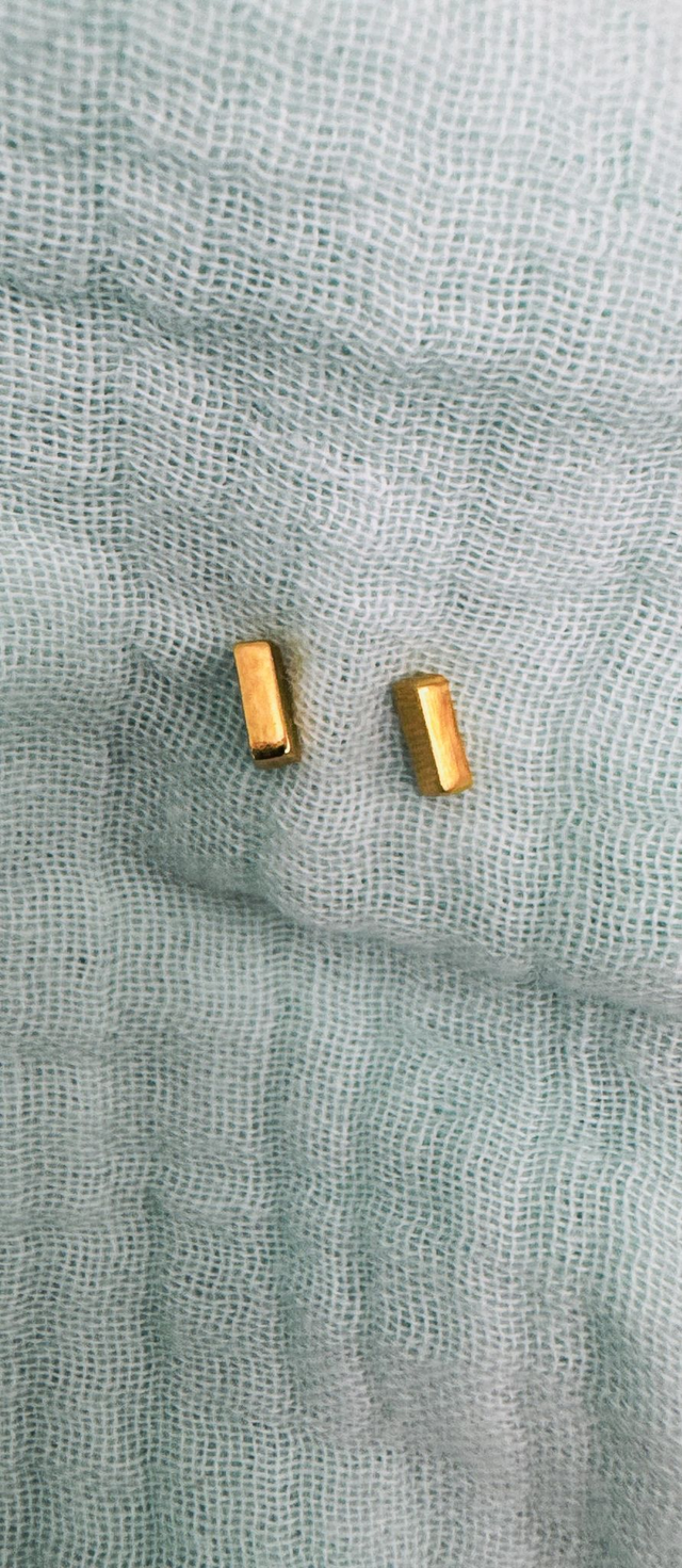 Gold Dainty Rectangular Studs 