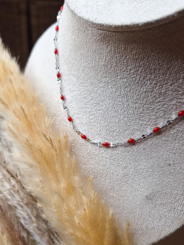Collier finesse - Modèle argenté et rouge