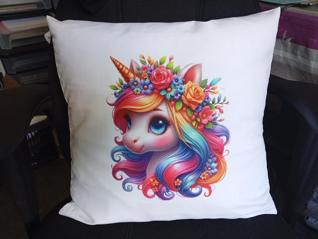 Coussin décoratif licorne 