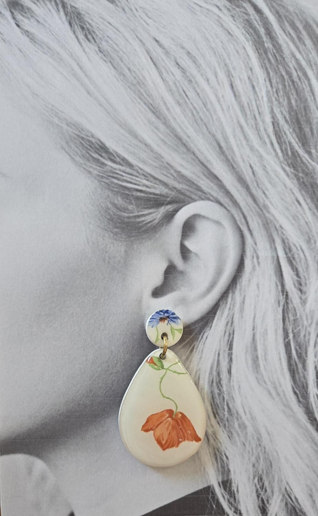 Paire de boucles d'oreilles - faïence de Salins-les-Bains - acier inoxydable doré