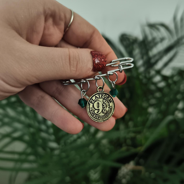 [Réservé à Céline] Broche personnalisée 