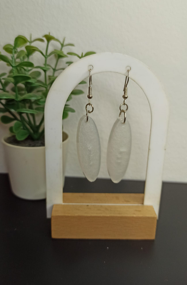 Boucle d&#039;oreille M (N06)