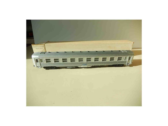 voiture inox Victor Weiss B10j Europolitrains 24001 H0