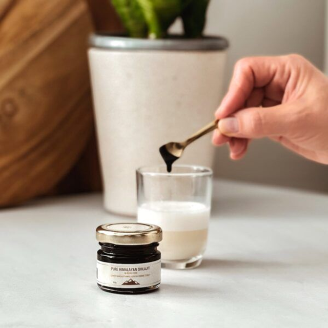 SHILAJIT (MUMIO) / CZYSTY SHILAJIT HIMALAJSKI W FORMIE ŻYWICY