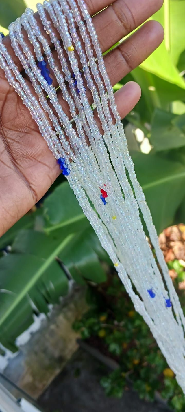 Baya, Perles de reins, Fait main