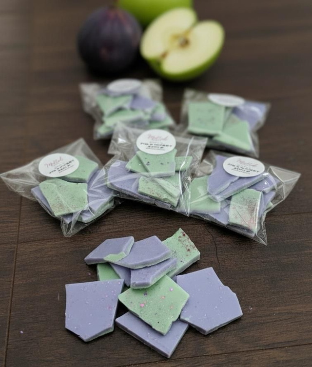 Fig &amp; Sweet Apple Brittle